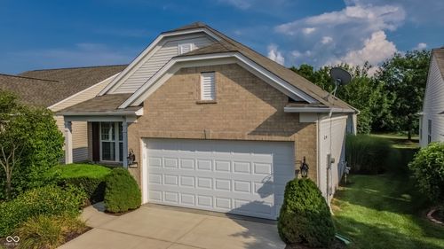 15935 Lambrusco Way, Fishers, IN, 46037-7370 | Card Image