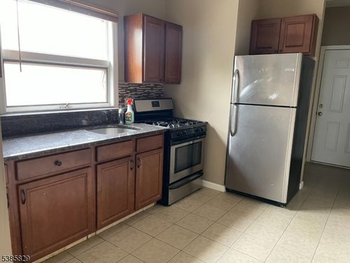 24 Franklin Ave, Nutley, NJ, 07110-3295 | Card Image
