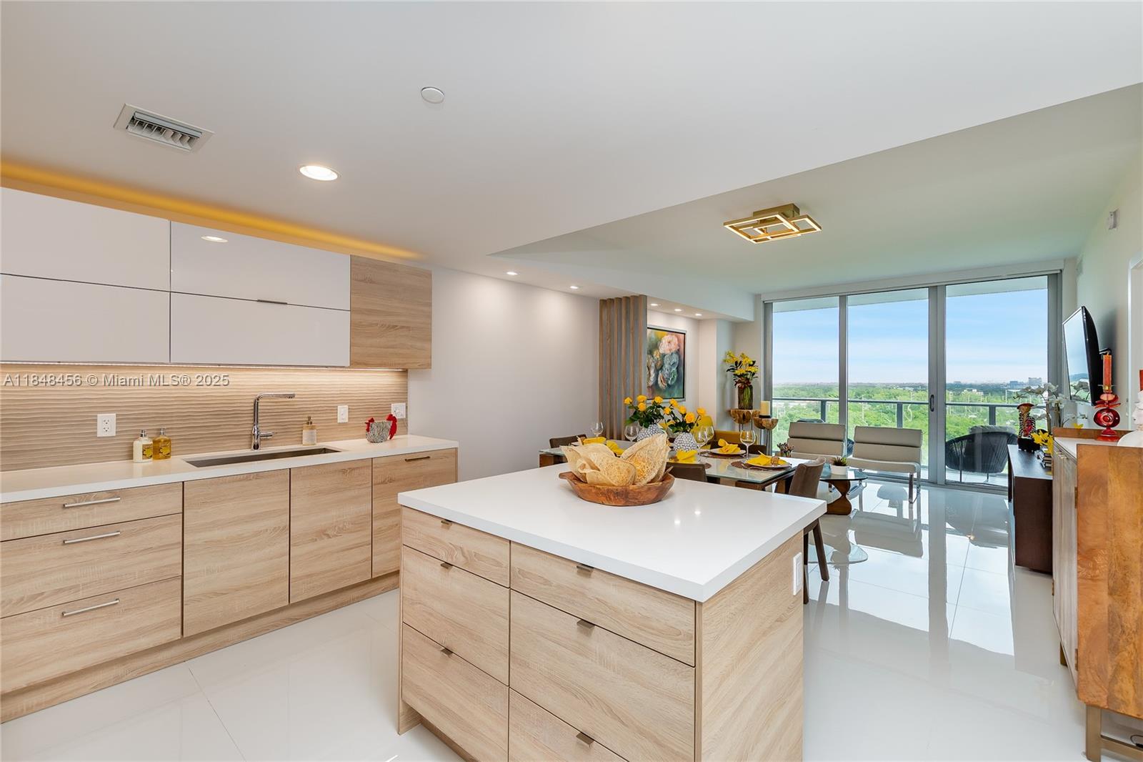 Residential in North Miami Beach