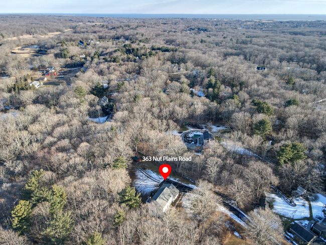 Aerial photo of house and surrounding neighbors. | Image 40