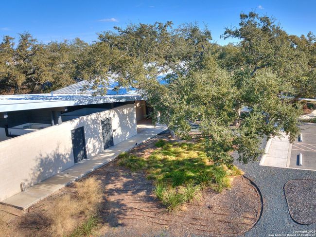 5627 Chestnut Xing, House other with 3 bedrooms, 3 bathrooms and null parking in San Antonio TX | Image 35