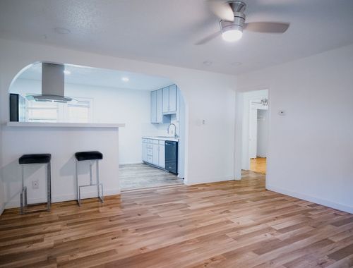 244 Willow St, Hurst, TX, 76053-5613 | Card Image