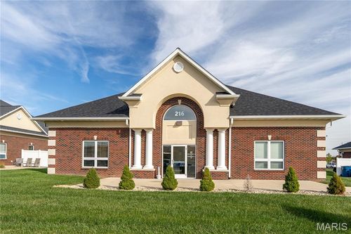 216 Evergreen Ln, Glen Carbon, IL, 62034-1710 | Card Image
