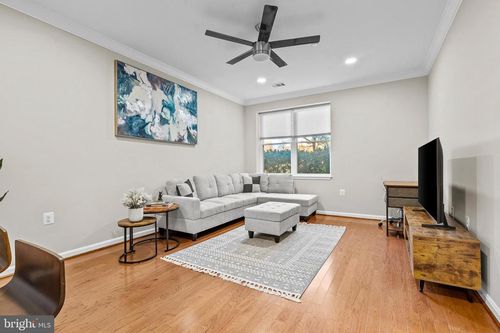 111-23 Pierside Dr, BALTIMORE, MD, 21230-5465 | Card Image