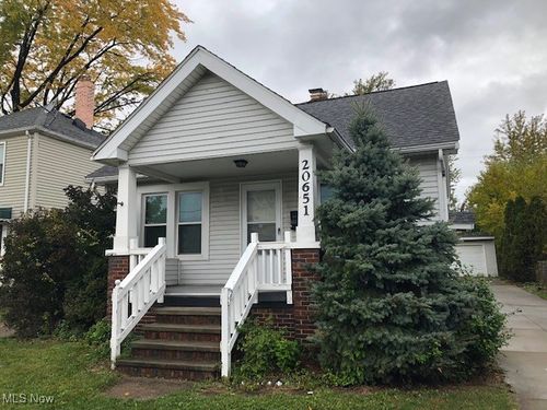 20651 Tracy Ave, Euclid, OH, 44123-3046 | Card Image