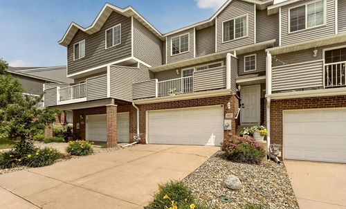 687 Shardlow Pl Ne, Byron, MN, 55920-1564 | Card Image