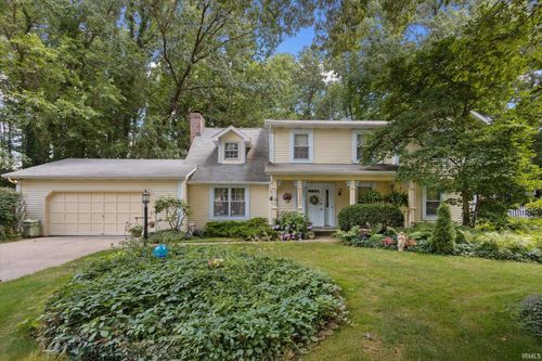 52284 Farmington Square Rd, Granger, IN, 46530-9673 | Card Image