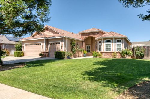2665 Cypress Ave, Clovis, CA, 93611-5285 | Card Image