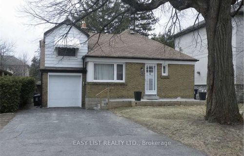 28 Inverleigh Dr, Etobicoke, ON, M8Y3E3 | Card Image