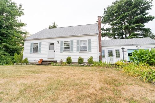 890 W Center St, West Bridgewater, MA, 02379-1518 | Card Image