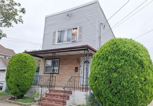 151 Lincoln Ave, Mineola, NY, 11501-2542 | Card Image