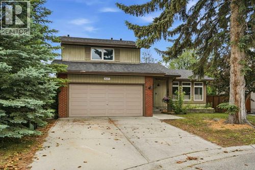 527 Deer Side Pl Se, Calgary, AB, T2J6A1 | Card Image