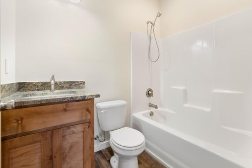193 Nw 31st St, Redmond, OR, 97756-5024 | Card Image