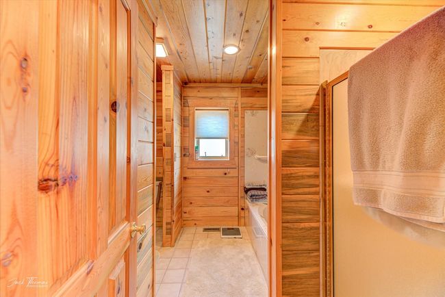 742 W Old Mullan Trl, Home with 4 bedrooms, 3 bathrooms and null parking in Elliston MT | Image 21