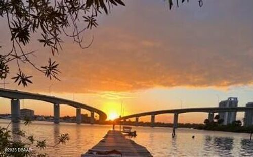 519 N Halifax Ave, Daytona Beach, FL, 32118-4017 | Card Image