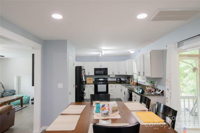1518 Glenbar Ct, House other with 3 bedrooms, 3 bathrooms and null parking in Clover SC | Image 4