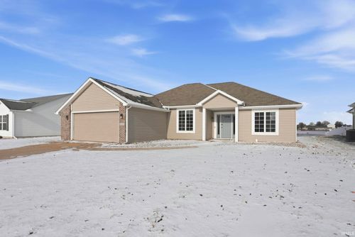 922 Honey Willow Blvd, Huntertown, IN, 46748-9104 | Card Image