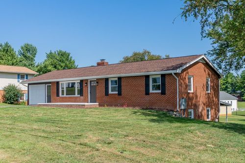 4647 Stella St, Penn Laird, VA, 22846-2024 | Card Image