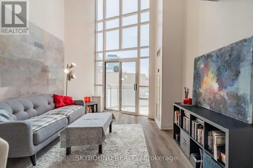 802-255 Richmond Street E, Toronto (Moss Park), ON, M5A4T7 | Card Image