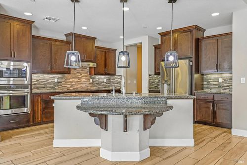 655 Hawk Ridge Dr, Rio Vista, CA, 94571-2307 | Card Image