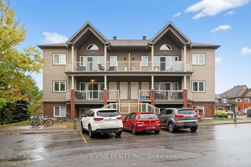 c-140 Mocha Pvt, Gloucester, ON, K1T0K5 | Card Image