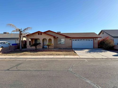 687 E Yucca St, Somerton, AZ, 85350 | Card Image