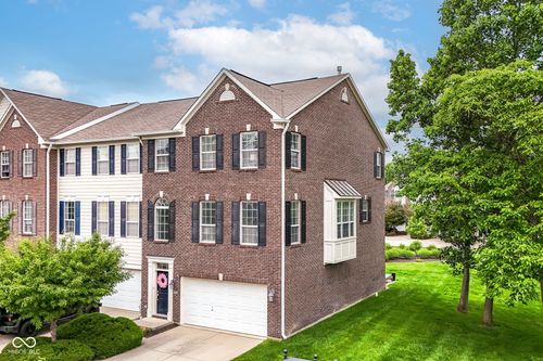 9060 Rider Drive, Fishers, IN, 46038 | Card Image