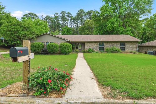 225 S Mosley Circle, Longview, TX, 75605 | Card Image