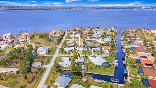 12747 Chatham Dr, FORT MYERS, FL, 33908-1810 | Card Image