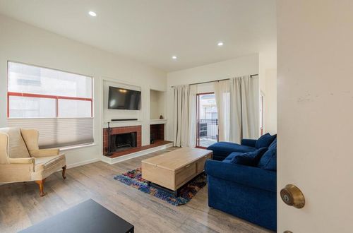 g-2412 N Main St, Salinas, CA, 93906 | Card Image