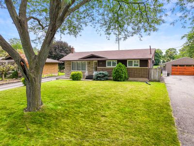 25 Goldsmith Ave, House other with 3 bedrooms, 2 bathrooms and 4 parking in Saint Catharines ON | Image 2