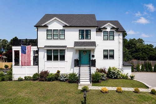 5 Vernon Ave, Hull, MA, 02045-2261 | Card Image