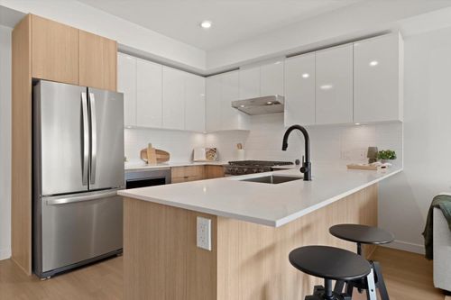207-2277 Hawthorne Ave, Port Coquitlam, BC, V3C | Card Image