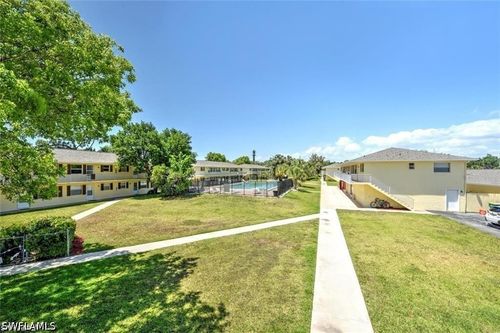 u5-3325 Airport Rd N, NAPLES, FL, 34105-2853 | Card Image