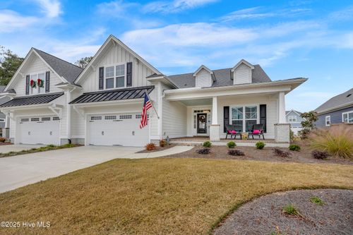 8224 Centerwood Dr, Leland, NC, 28451-2570 | Card Image