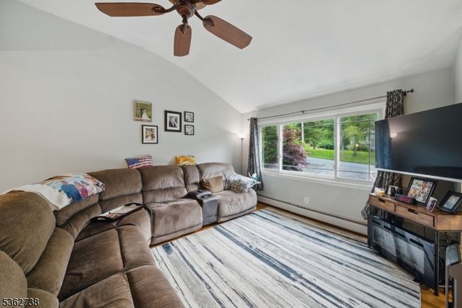 19 Paderewski Rd, House other with 4 bedrooms, 3 bathrooms and null parking in Oak Ridge NJ | Image 17