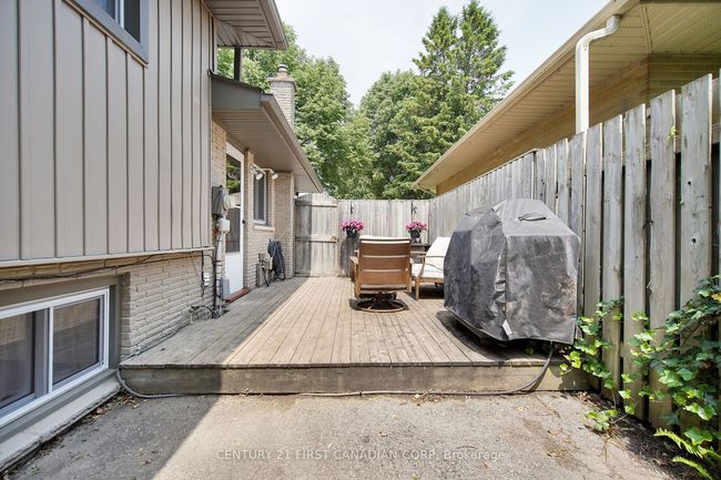 1 Buchan Rd, House other with 4 bedrooms, 2 bathrooms and 3 parking in London ON | Image 36