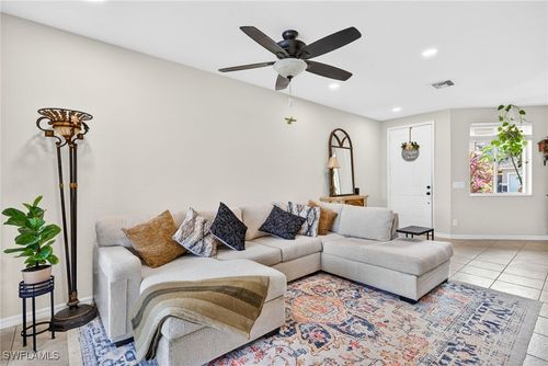 9530 Roundstone Cir, FORT MYERS, FL, 33967-5143 | Card Image