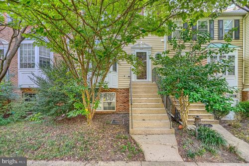 1017 Murdoch Ct, CROFTON, MD, 21114-1667 | Card Image
