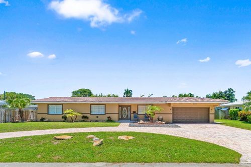 2070 Ne 27th St, Lighthouse Point, FL, 33064-7710 | Card Image