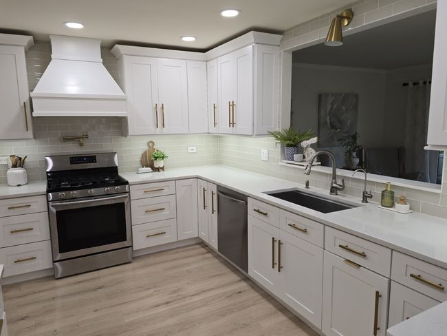 1530 Laurel Oaks Dr, Home with 2 bedrooms, 3 bathrooms and 2 parking in Streamwood IL | Image 16