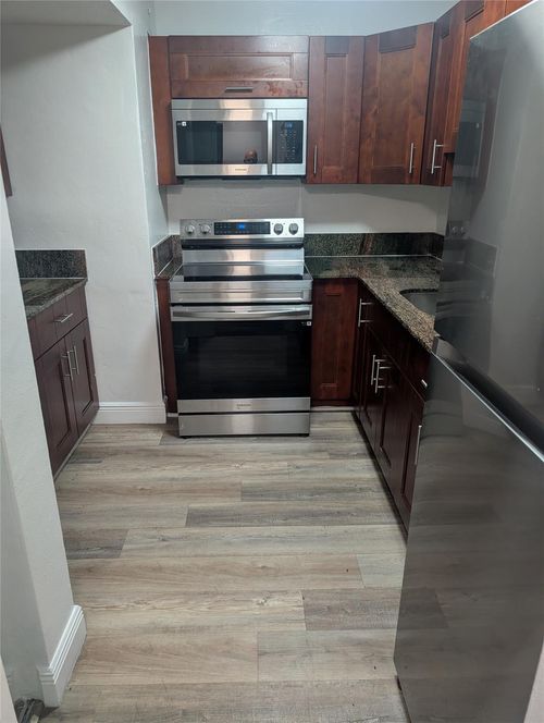apt-112-5820 Nw 17th Pl, Sunrise, FL, 33313-6963 | Card Image
