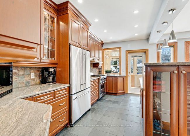 117 Colbeck St, House other with 4 bedrooms, 2 bathrooms and 1 parking in Toronto ON | Image 10