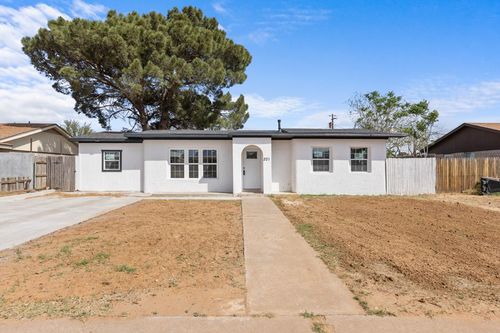 201 E Pine Ave, Midland, TX, 79705-6757 | Card Image