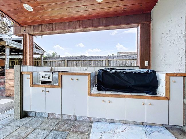 11525 Country Oaks Dr, House other with 3 bedrooms, 2 bathrooms and null parking in TAMPA FL | Image 17