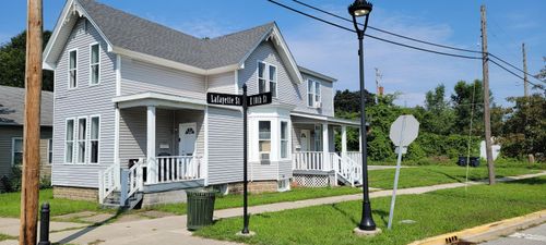 424 E 10th St, Michigan City, IN, 46360 | Card Image