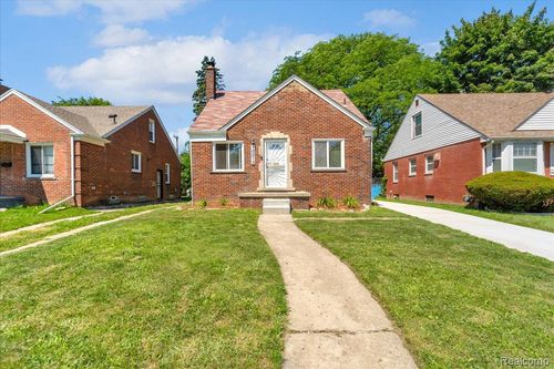 10013 Warwick St, Detroit, MI, 48228-1324 | Card Image