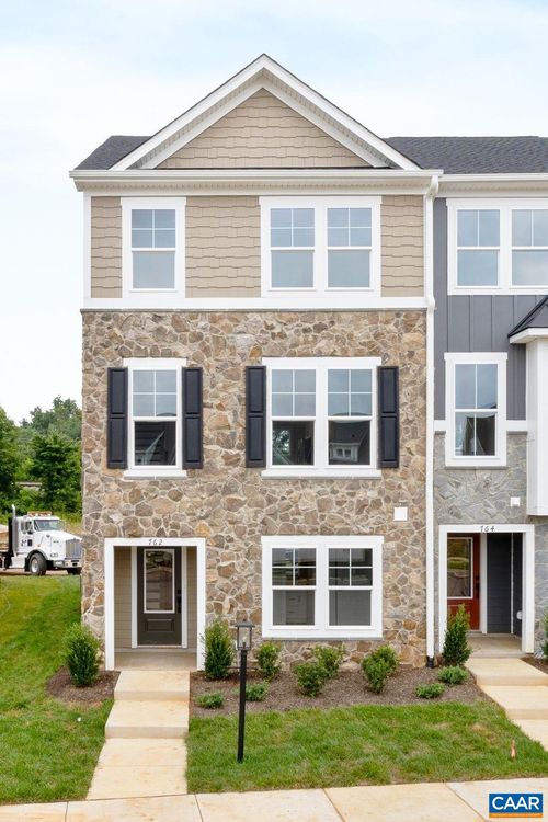762 Park Ridge Dr, CROZET, VA, 22932-3266 | Card Image