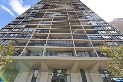 6 Horizon, Fort Lee, NJ, 07024 | Card Image