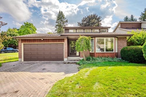 2 Pickwick Pl, Guelph, ON, N1H7V8 | Card Image